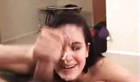 Duży tyłek za duży w tym samym starsze kobiety porn czasie
